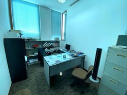 Highland Centre (D19), Office #452192701